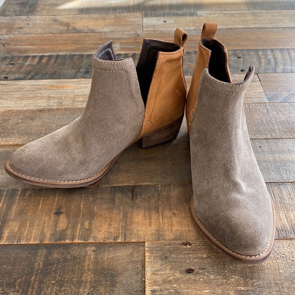 Diba Shoes - Diba suede and leather booties size 7.5